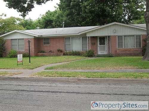 1st image of 4614 Seabreeze Dr