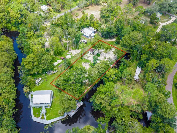 000 SE 376th St, Suwannee, FL 32692