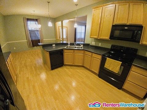 4th image of 1654 White Pine Way Unit H