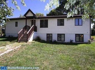 714 Lakeview Dr, Eagle, NE 68347