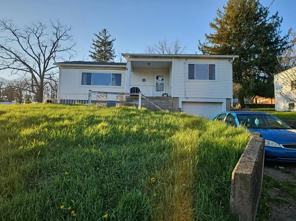 1518 Gulf St, Connellsville, PA 15425