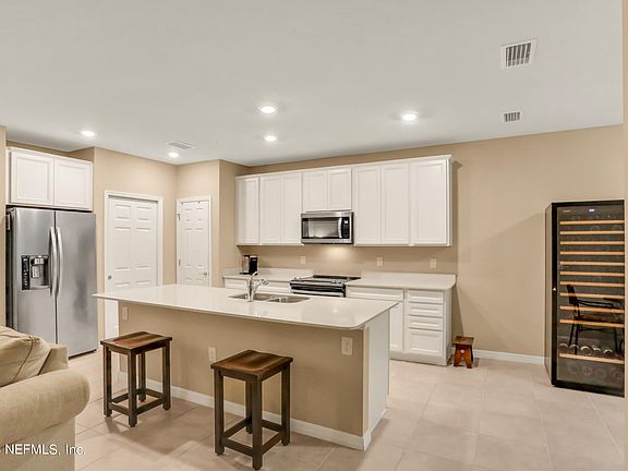 5th image of 375 ORCHARD PASS Avenue