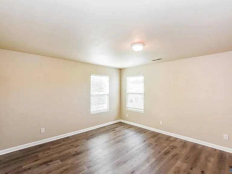 129 Farmington Dr — Photo 7