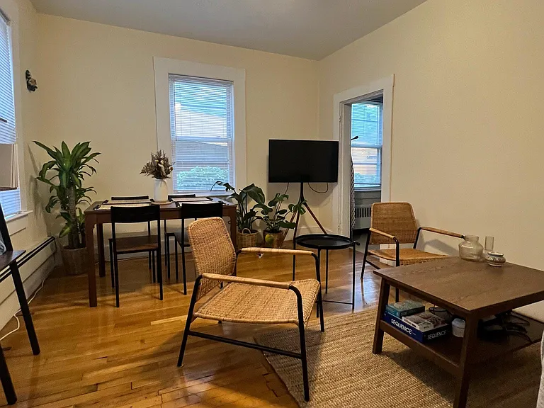 138 Hampshire St #2B — Photo 5