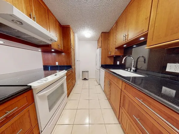 2600 Pualani Way APT 105, Honolulu, HI 96815