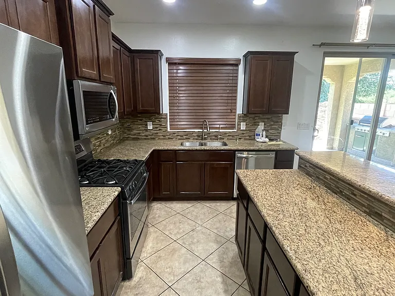 4425 E Muriel Dr — Photo 43