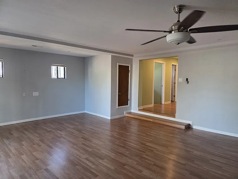 921 Madeira Dr SE — Photo 14