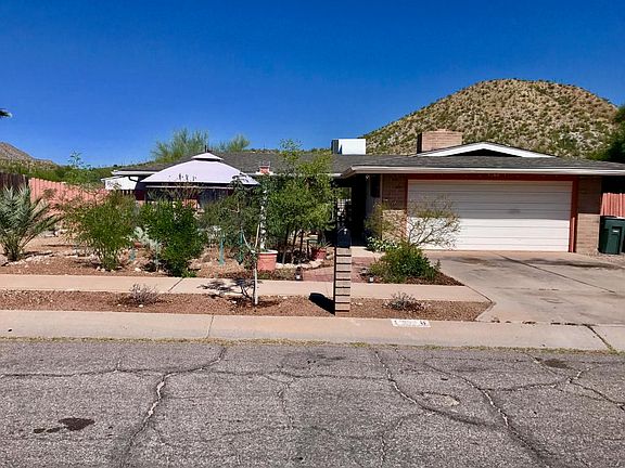 2nd image of 1366 S Desert Crest Dr