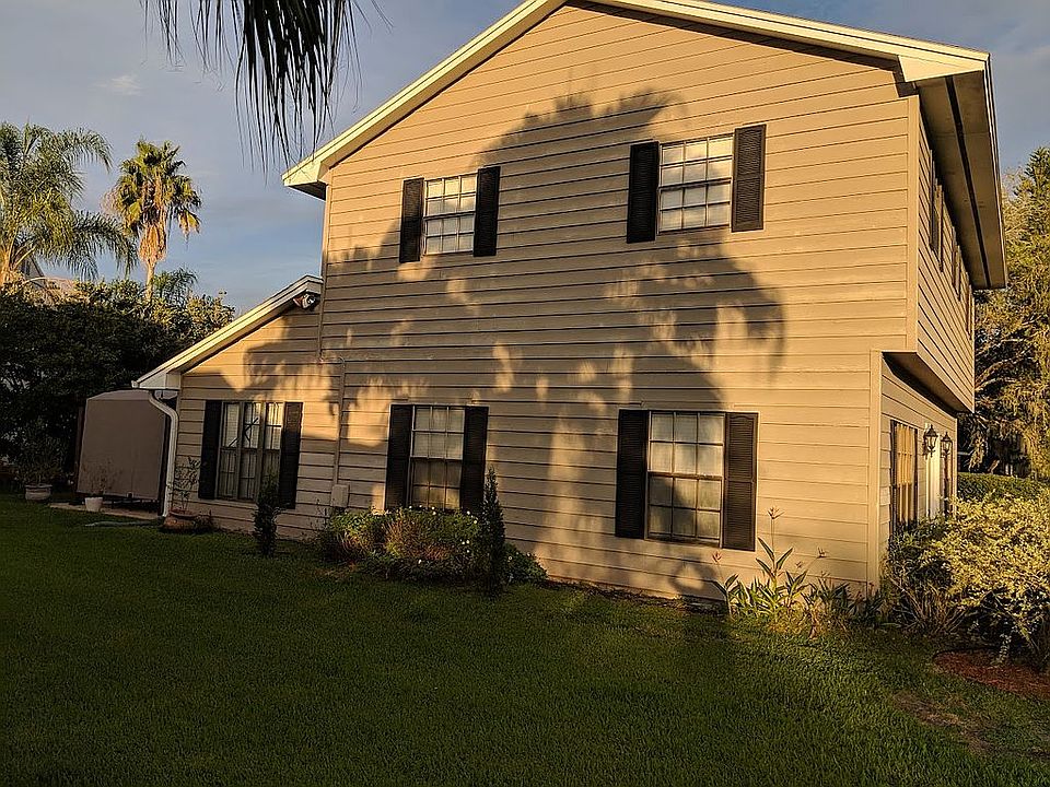 1st image of 305 Cypress Creek Cir