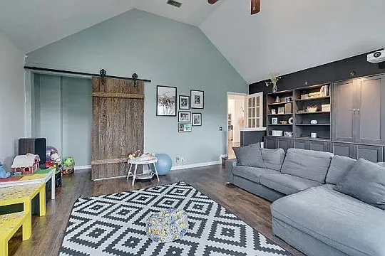 Main floor bonus room/ living space