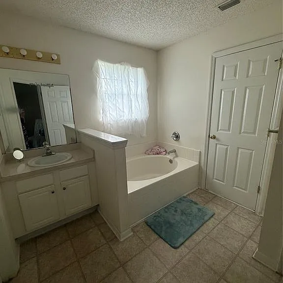 4 Ballard Ln — Photo 19