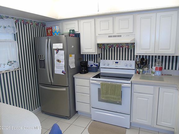 3rd image of 725 Port Malabar Blvd NE APT 200