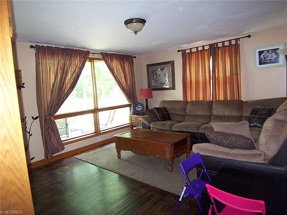 3rd image of 2304 Lincoln Ave