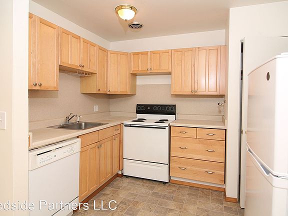 3rd image of 1810 Boylston Ave #103