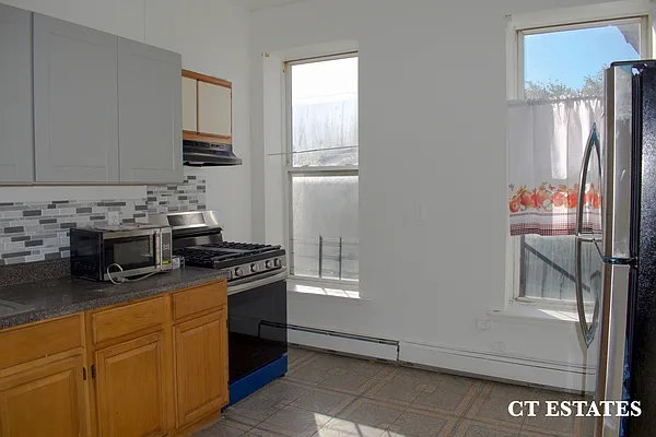 Rented by CT Estates | media 13