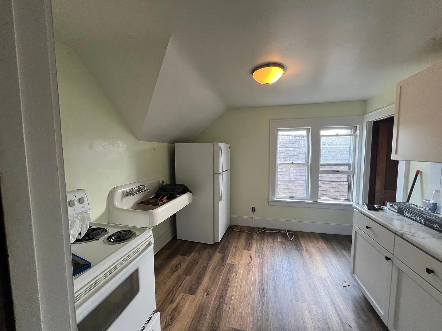 1031 S 5th Avenue — Photo 1