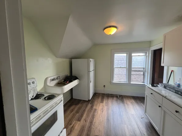 1031 S 5th Ave, Wausau, WI 54401