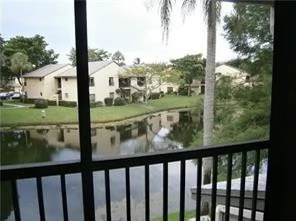3559 Cocoplum Cir, Coconut Creek, FL 33063