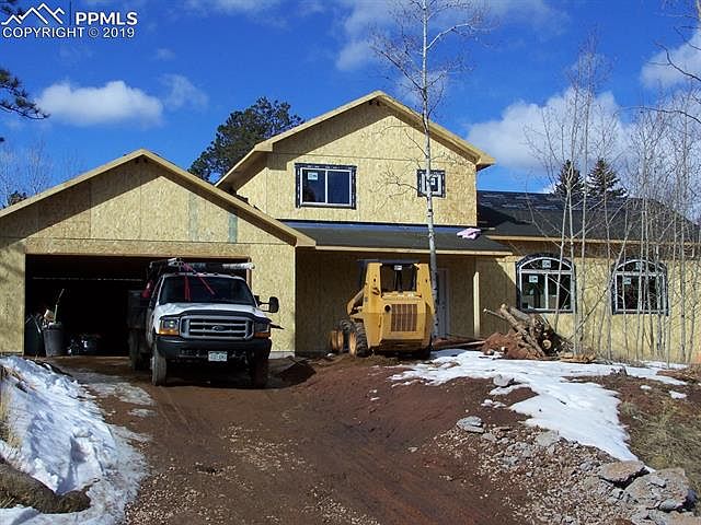 2nd image of 1210 Ptarmigan Dr