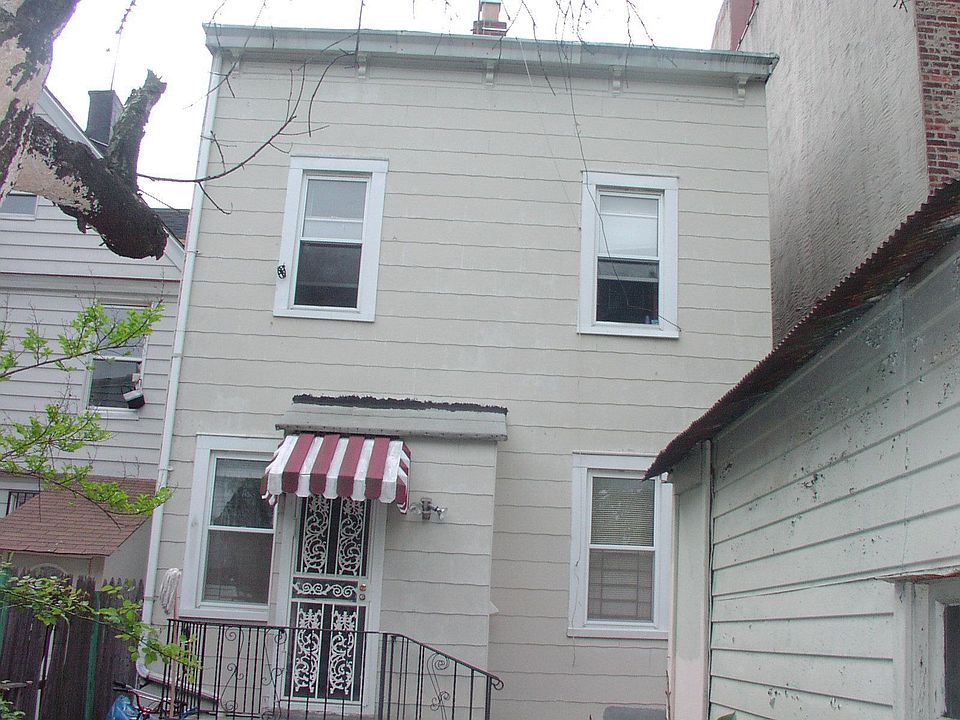 2nd image of 9715 38th Ave
