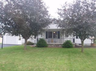 2 S Bonniefield Dr, Gettysburg, PA 17325