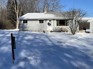 2060 W Bradford Rd, Midland, MI 48640