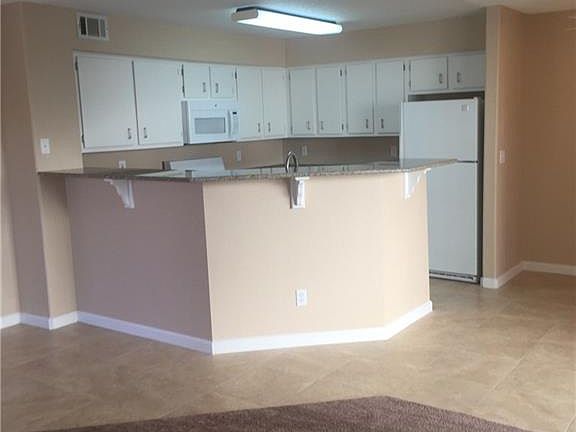 5th image of 7810 Tenshaw Ave APT 101