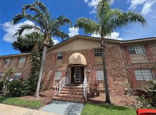 432 Banyon Tree Cir APT 200, Maitland, FL 32751