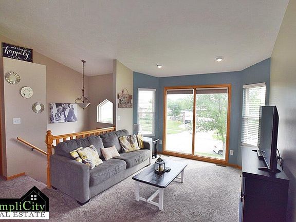 2nd image of 7939 Leo Ln