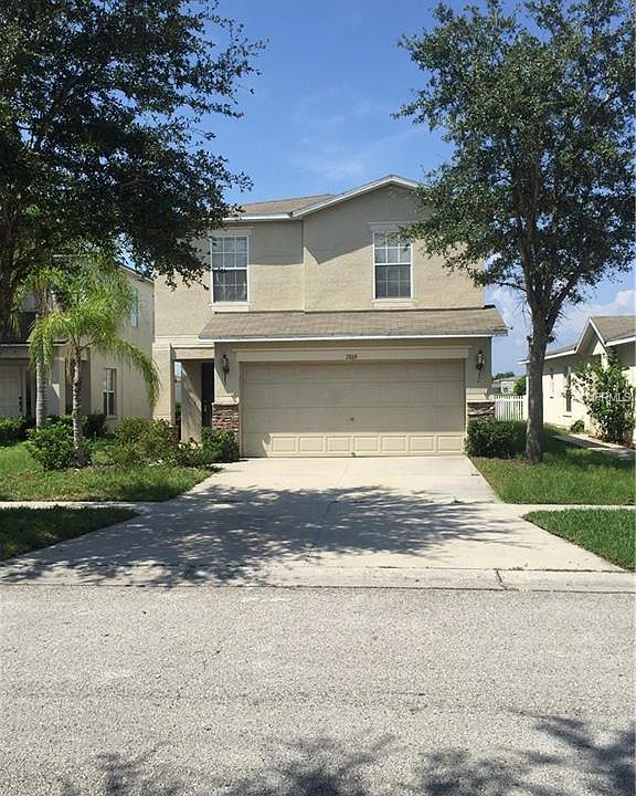1st image of 7869 Carriage Pointe Dr
