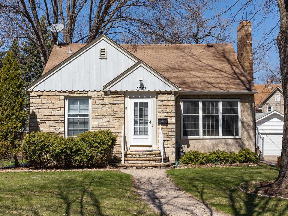 2nd image of 1387 Como Ave