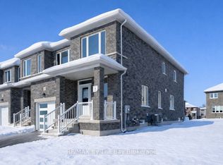 21 Lisa St, Wasaga Beach, ON L9Z0K9