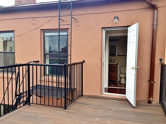 Rented by Sunrise Real Estate | media 45