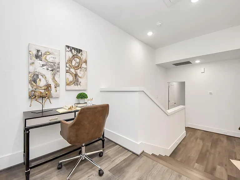 7504 Carver Rd #D — Photo 24