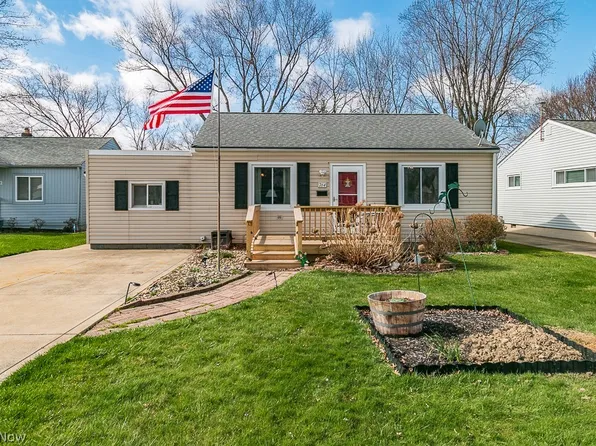 764 Quentin Rd, Eastlake, OH 44095