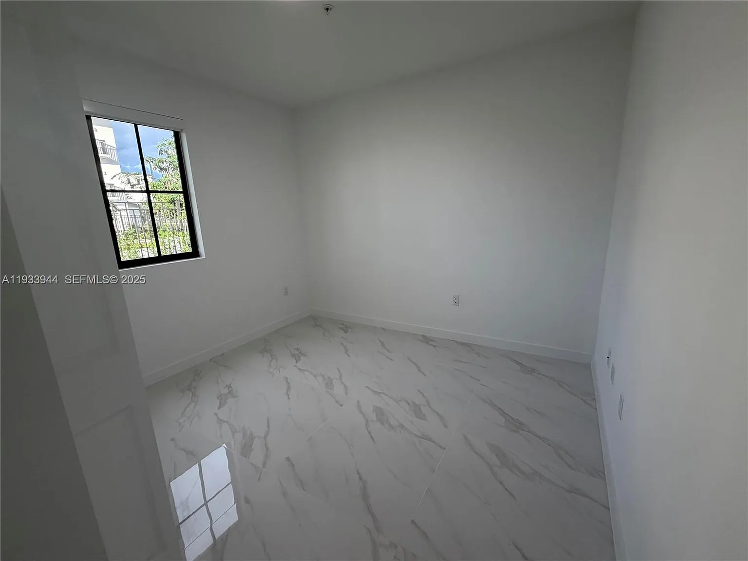 2 bed, 2.0 bath, $2,700 — Photo 4