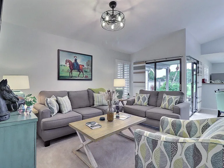 2514 Bedford Mews Dr — Photo 7
