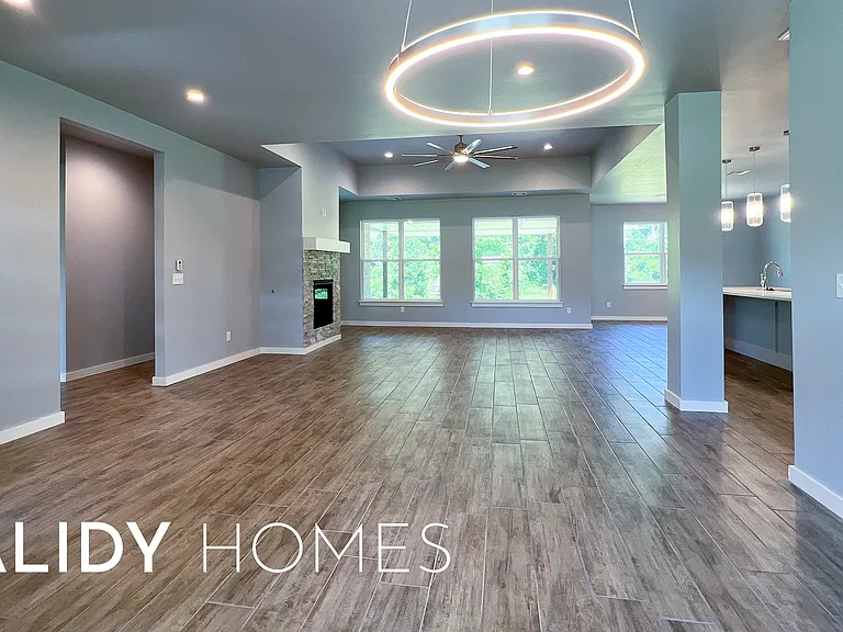 1760 Salma Rd — Photo 3