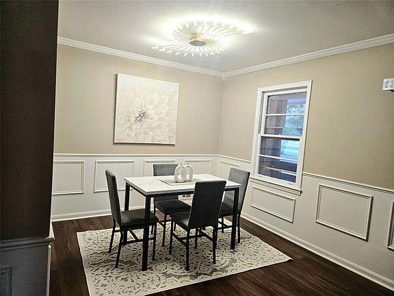 4th image of 3635 Crossvale Rd