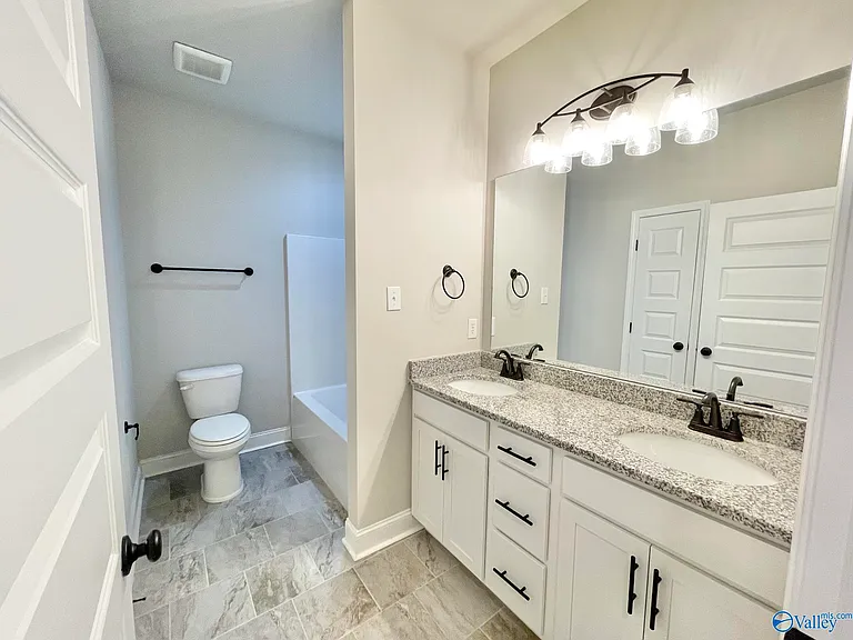 12821 Hudbug Dr — Photo 32