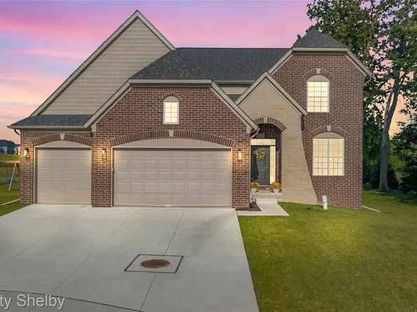 52322 Monaco Dr, Macomb, MI 48042