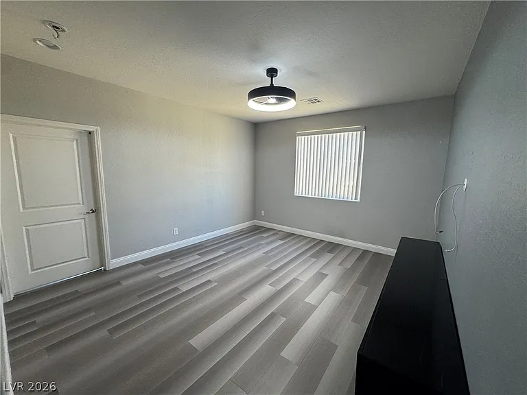 5027 Breaking Dawn Ct — Photo 10