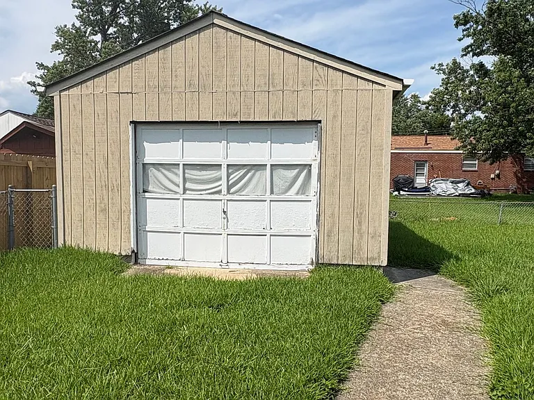 713 Willow Dr — Photo 15