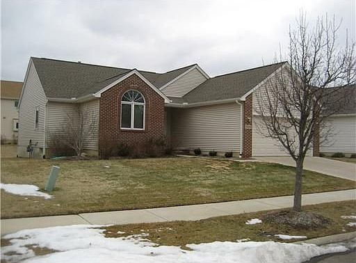 1st image of 518 Coventry Cres