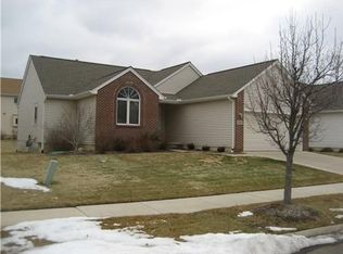 518 Coventry Cres, Dexter, MI 48130