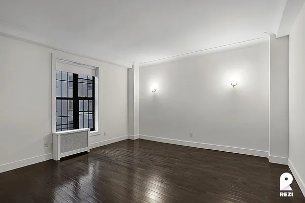 Rented by REZI | media 20