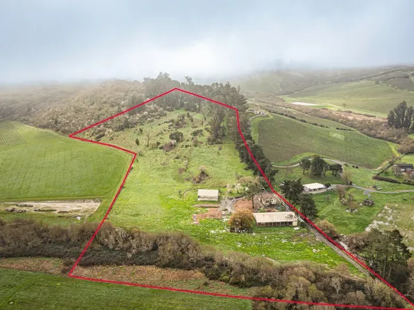 2935 Bloomfield Road, Sebastopol, CA 95472