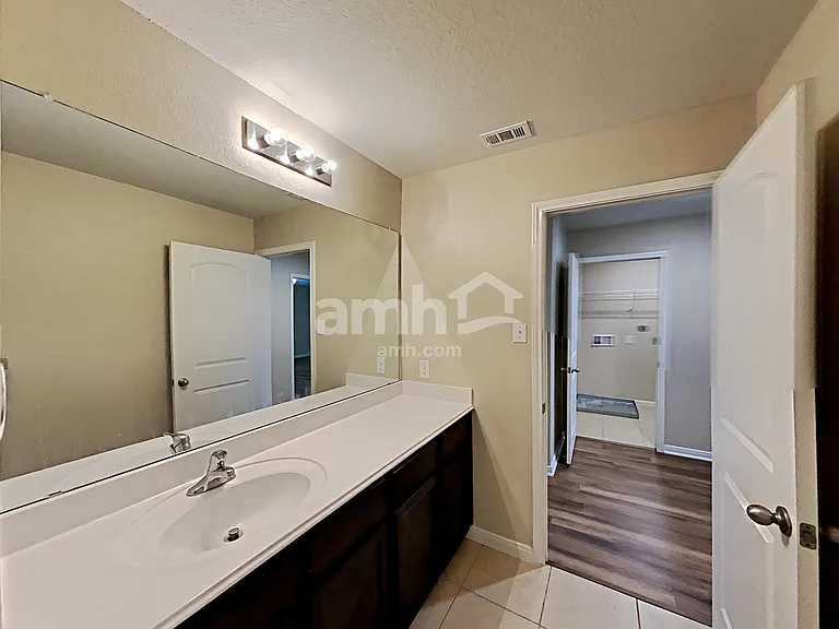 12230 Commander Dr — Photo 15