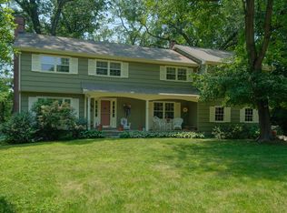 62 Blue Ridge Dr, Stamford, CT 06903