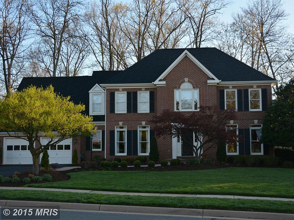 1st image of 682 Old Hunt Way